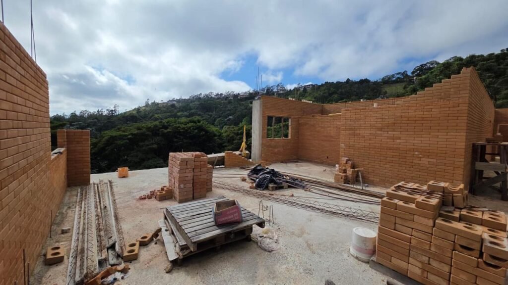Obra Cerro Casa tijolinho